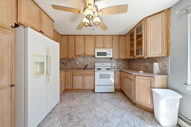 3326 Grove Avenue 6, Berwyn, IL 60402