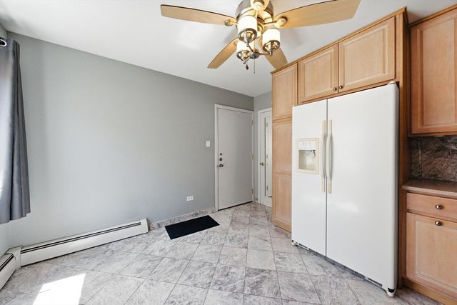 3326 Grove Avenue 6, Berwyn, IL 60402