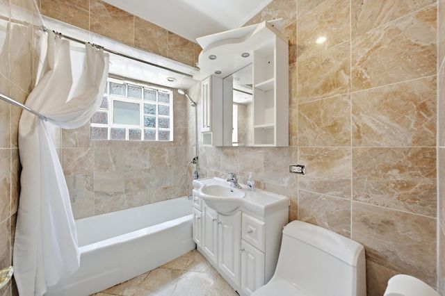 3326 Grove Avenue 6, Berwyn, IL 60402