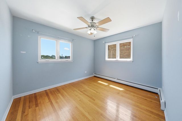 3326 Grove Avenue 6, Berwyn, IL 60402