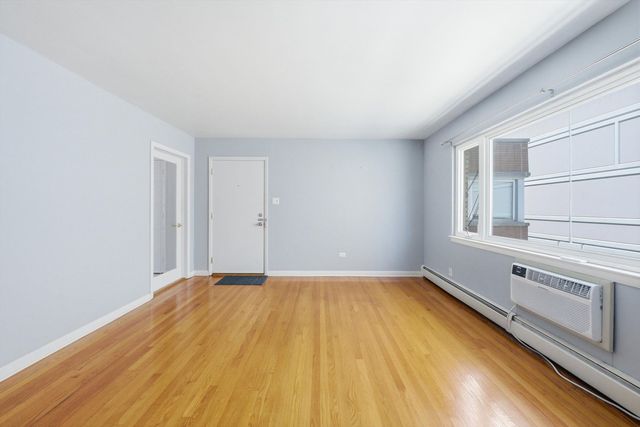 3326 Grove Avenue 6, Berwyn, IL 60402