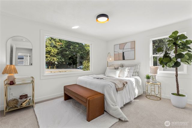 9733 Evanston Avenue N, Seattle, WA 98103