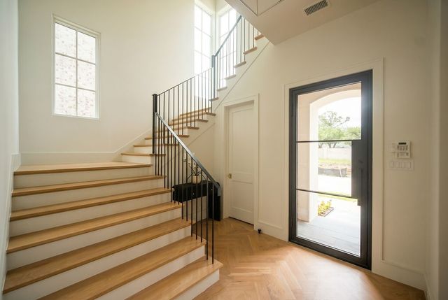 5533 Forsan Way, Dallas, TX 75230