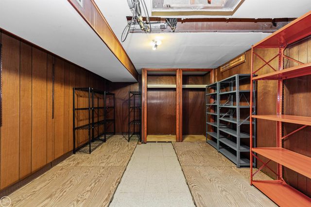 13216 Cromie Drive, Warren, MI 48088