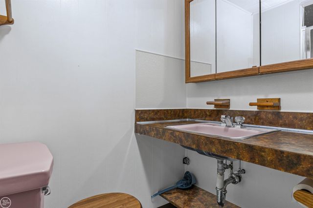 13216 Cromie Drive, Warren, MI 48088