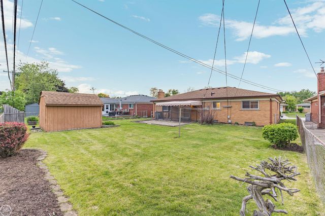 13216 Cromie Drive, Warren, MI 48088