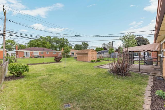 13216 Cromie Drive, Warren, MI 48088