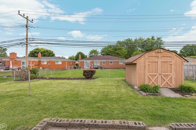 13216 Cromie Drive, Warren, MI 48088