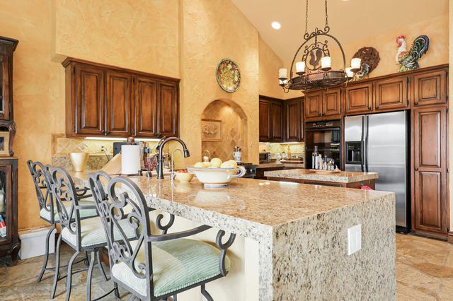 409 Bouquet Canyon Drive, Palm Desert, CA 92211