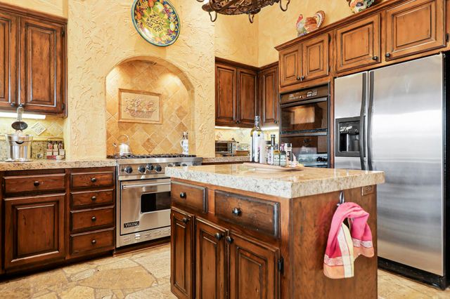 409 Bouquet Canyon Drive, Palm Desert, CA 92211