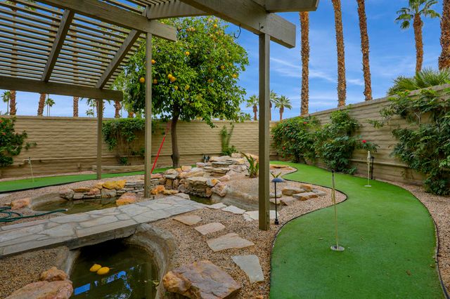 409 Bouquet Canyon Drive, Palm Desert, CA 92211