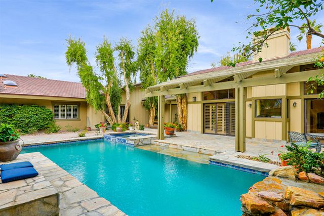 409 Bouquet Canyon Drive, Palm Desert, CA 92211