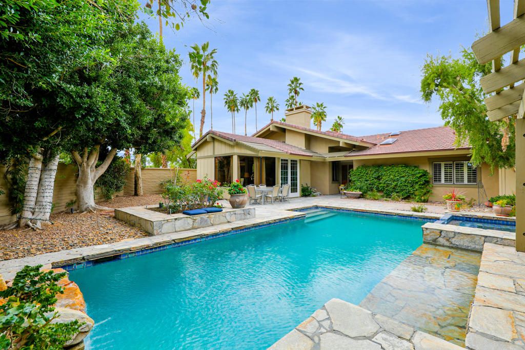 409 Bouquet Canyon Drive, Palm Desert, CA 92211