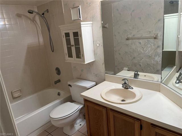 9627 Eaton Gardens LN 103, Fort Myers, FL 33919