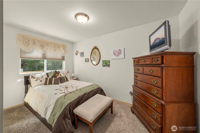 5202 383rd Street E, Eatonville, WA 98328