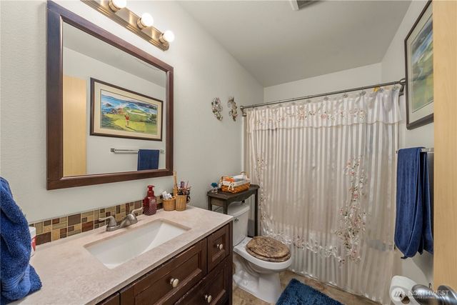 5202 383rd Street E, Eatonville, WA 98328