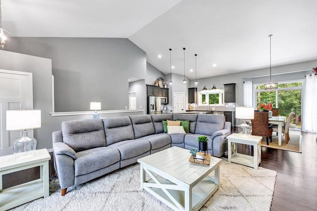 878 MAPLE LEAF TRAIL, Sobieski, WI 54171