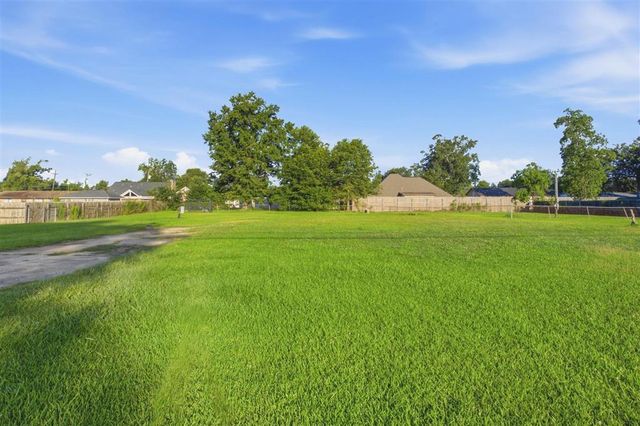 2967 Davis Road, Westlake, LA 70669