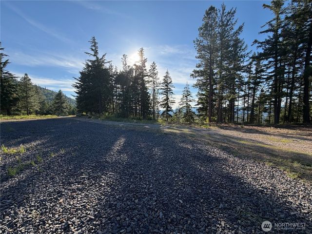 1330 Black Hawk Drive, Cle Elum, WA 98922