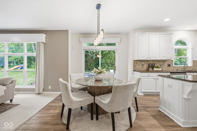 1268 Sullivans Ridge, Zionsville, IN 46077