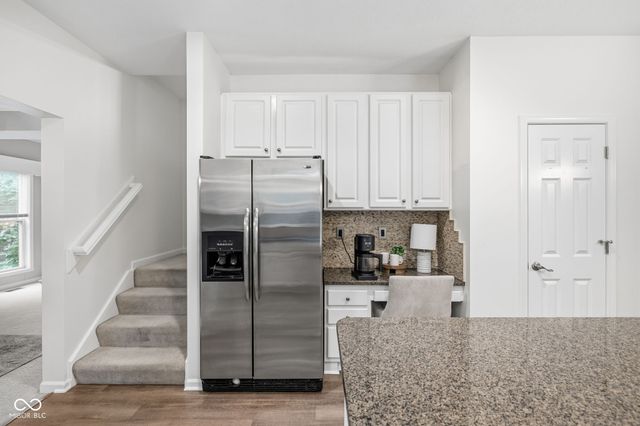 1268 Sullivans Ridge, Zionsville, IN 46077