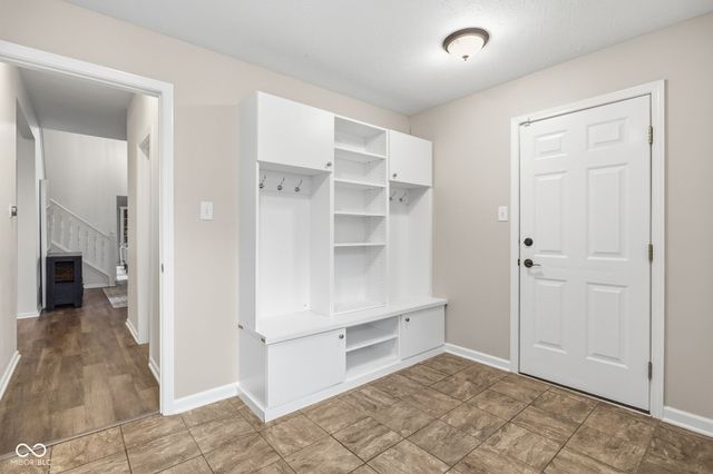 1268 Sullivans Ridge, Zionsville, IN 46077