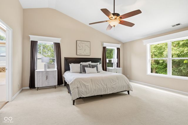 1268 Sullivans Ridge, Zionsville, IN 46077