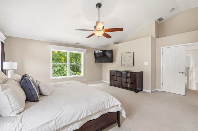 1268 Sullivans Ridge, Zionsville, IN 46077