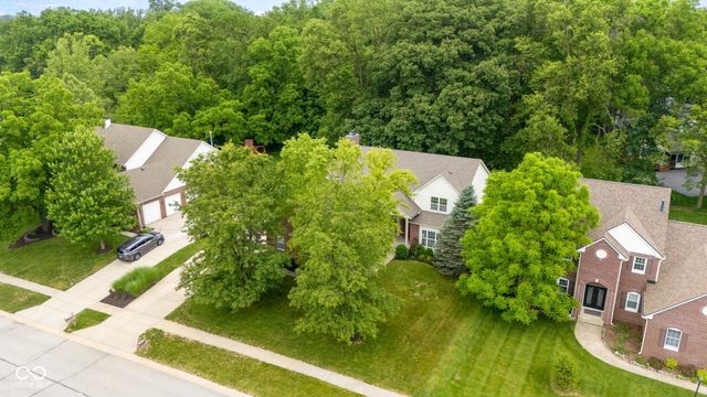 1268 Sullivans Ridge, Zionsville, IN 46077