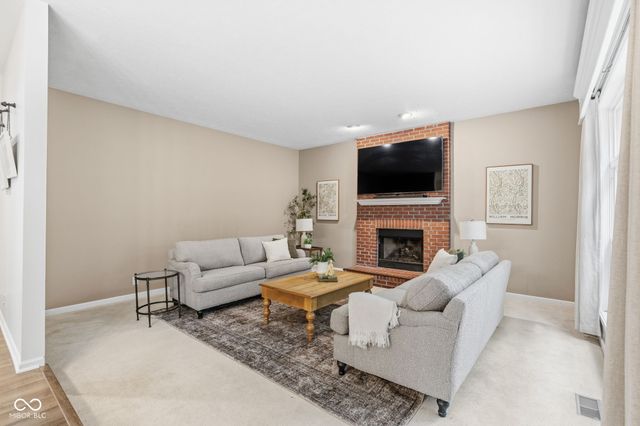 1268 Sullivans Ridge, Zionsville, IN 46077
