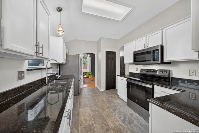 51 Edgecreek, San Antonio, TX 78254