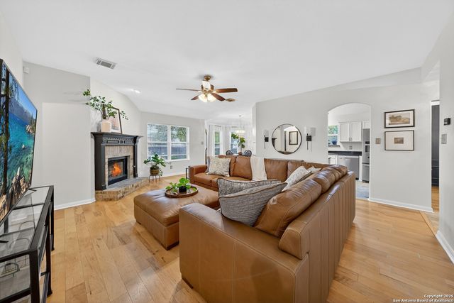 51 Edgecreek, San Antonio, TX 78254