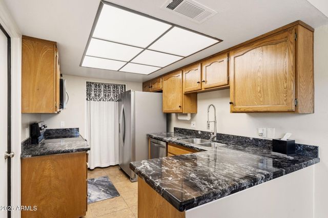 56 LEISURE WORLD --, Mesa, AZ 85206