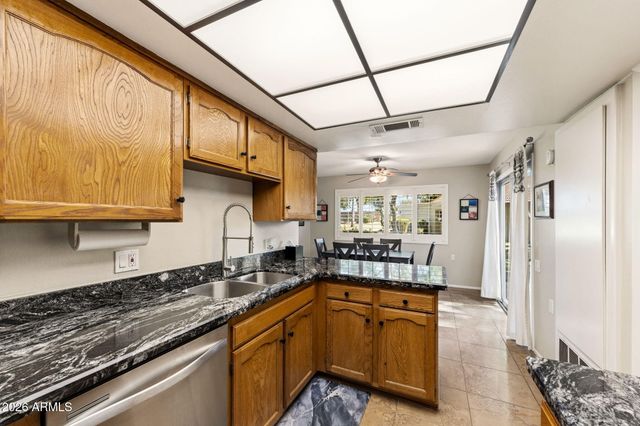 56 LEISURE WORLD --, Mesa, AZ 85206