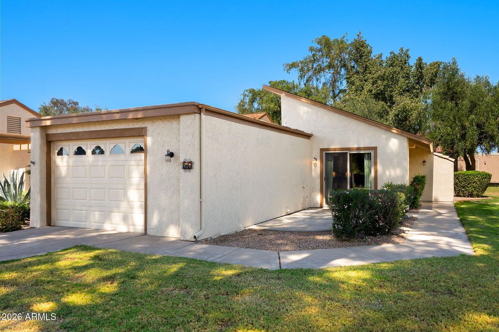 56 LEISURE WORLD --, Mesa, AZ 85206 — photo 2