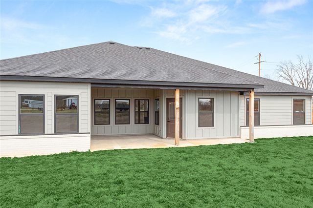 1215 John Renfroe Road, Pea Ridge, AR 72751