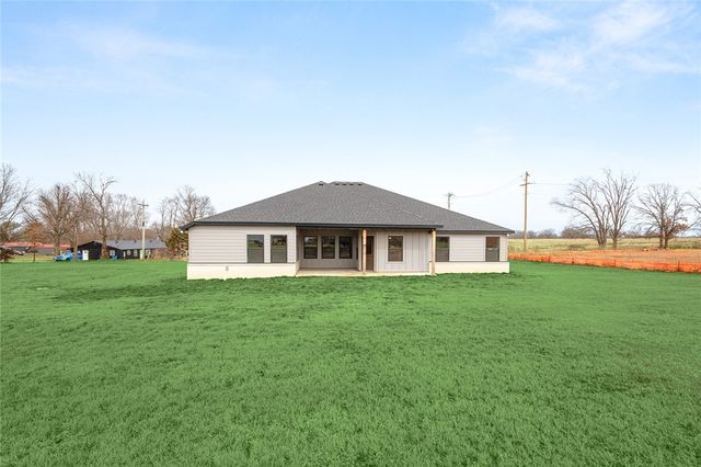 1215 John Renfroe Road, Pea Ridge, AR 72751