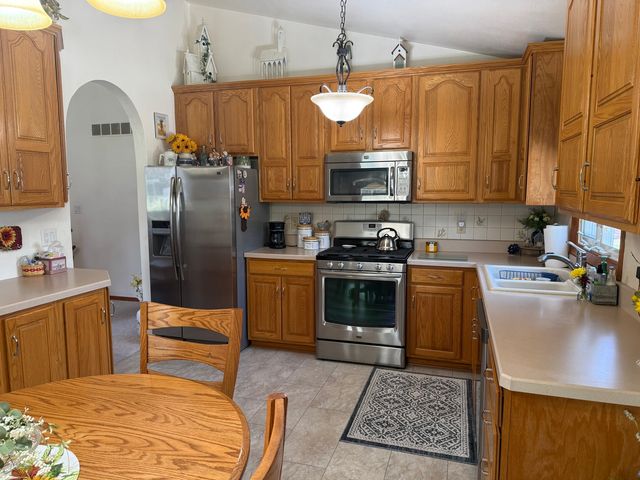 2822 Norway Pine Road, Rockford, IL 61109