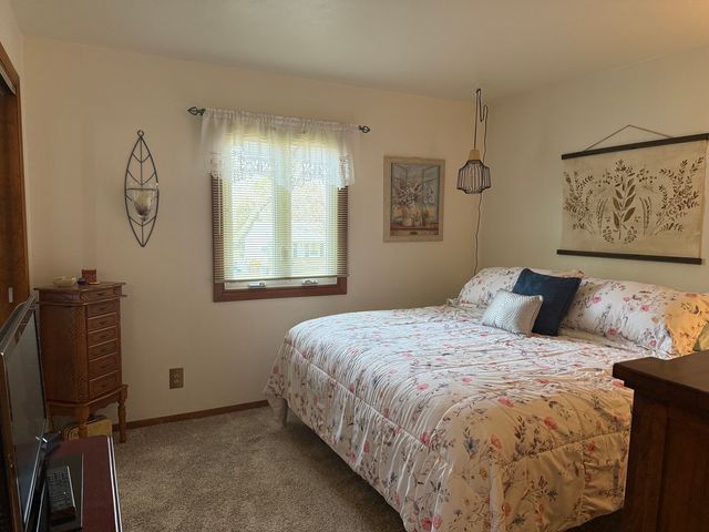 2822 Norway Pine Road, Rockford, IL 61109