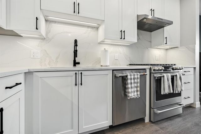 18 Artisan Dr Unit 308, Salem, NH 03079