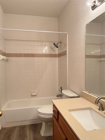 9814 Glenshee Drive, Rowlett, TX 75089