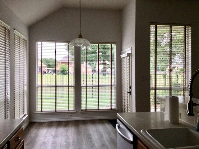 9814 Glenshee Drive, Rowlett, TX 75089