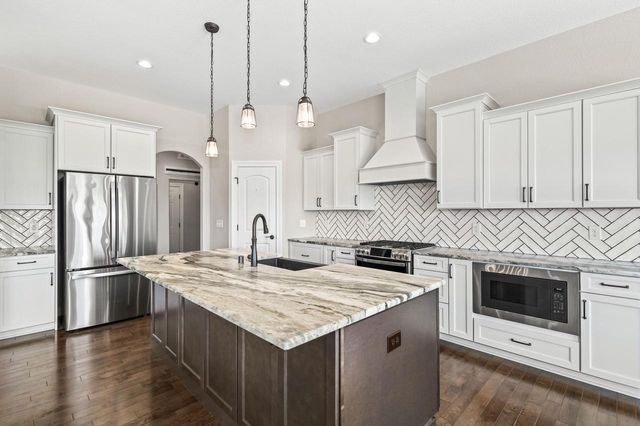 28516 Blue Crane COURT, Waterford, WI 53185
