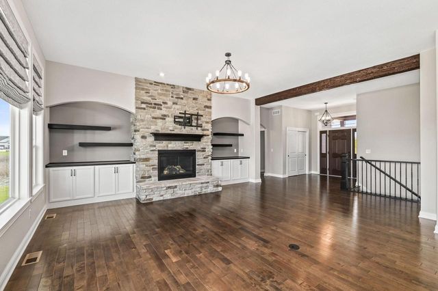 28516 Blue Crane COURT, Waterford, WI 53185