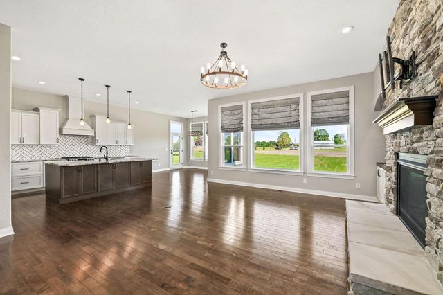 28516 Blue Crane COURT, Waterford, WI 53185
