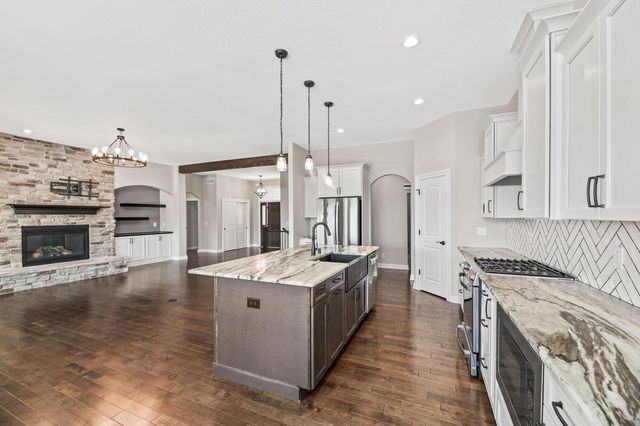 28516 Blue Crane COURT, Waterford, WI 53185