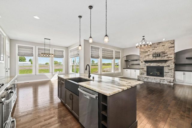 28516 Blue Crane COURT, Waterford, WI 53185