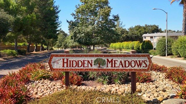 10700 Meadow Glen Way, Escondido, CA 92026