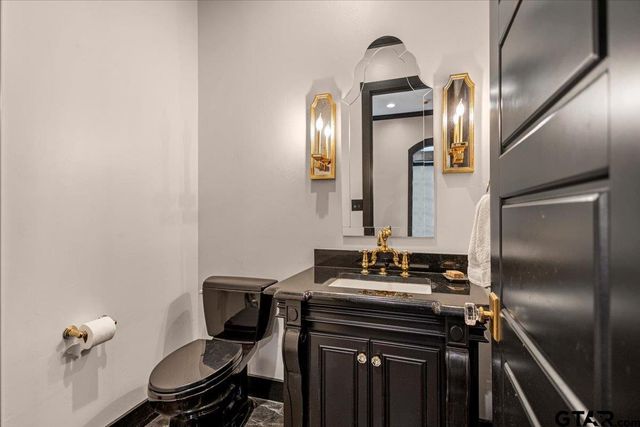 7294 S CR 314, Henderson, TX 75654