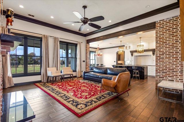 7294 S CR 314, Henderson, TX 75654
